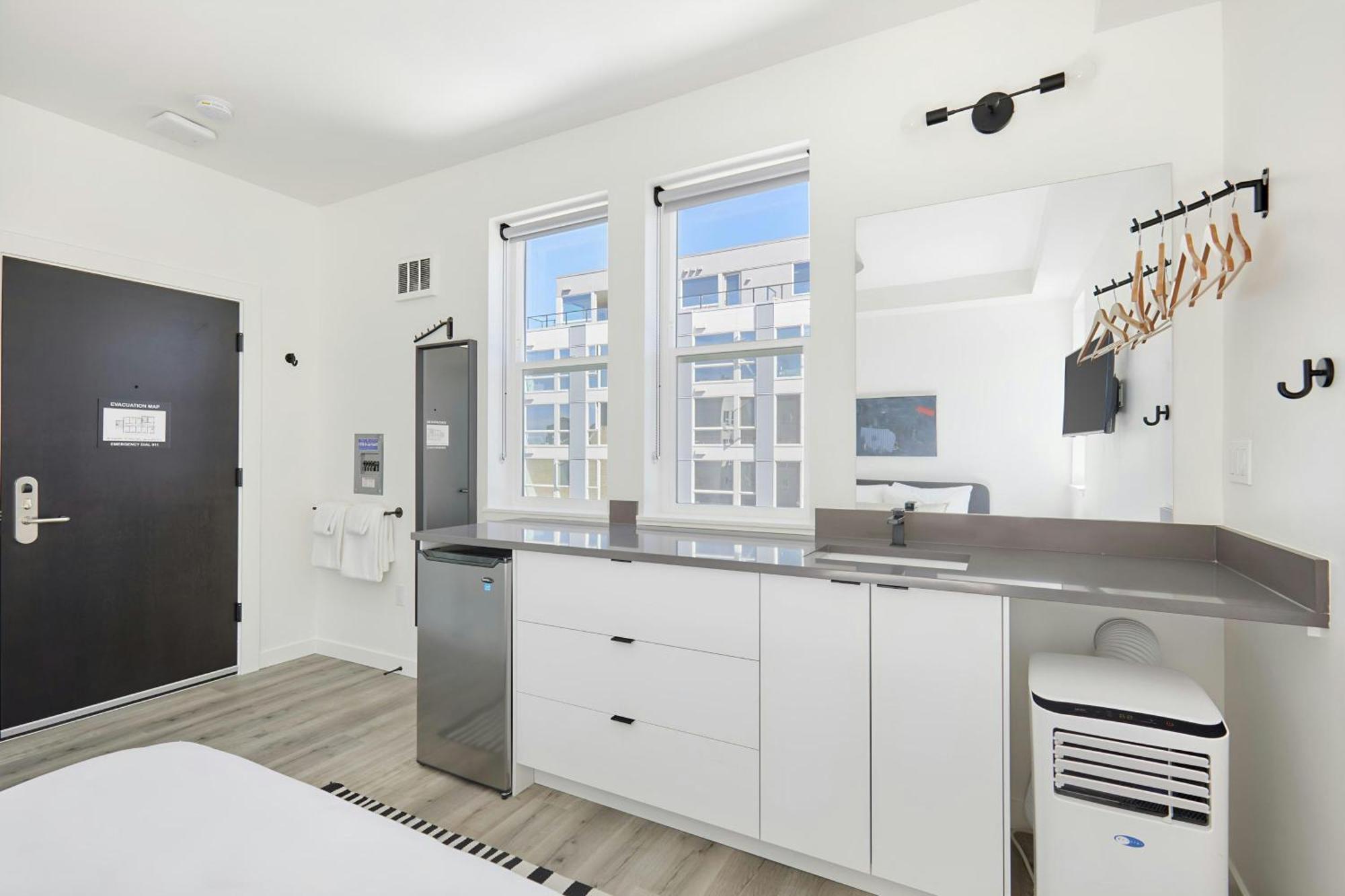 סיאטל The Boylston Hotel Capitol Hill, Sonder By Marriott Bonvoy מראה חיצוני תמונה